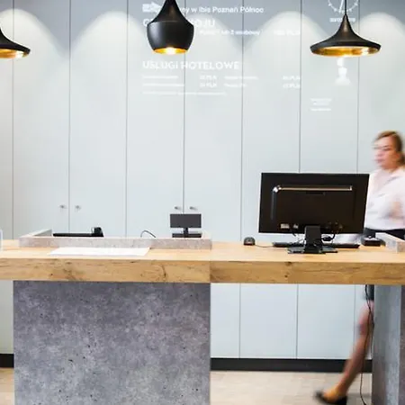 Ibis Poznan Polnoc 酒店