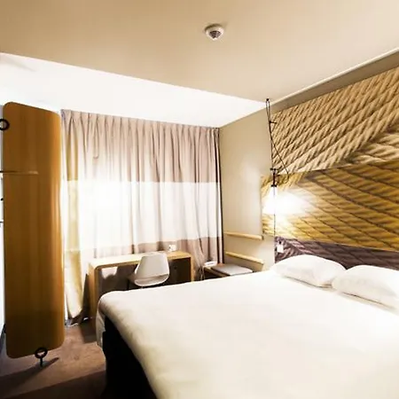 Ibis Poznan Polnoc