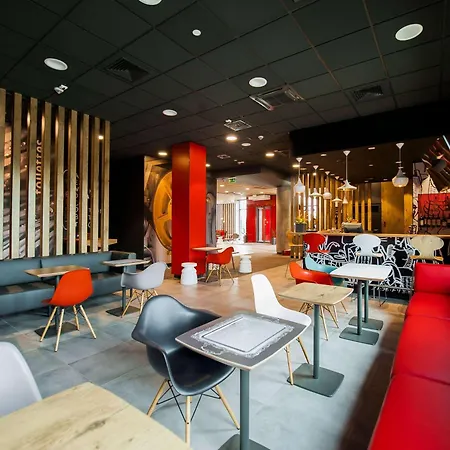Ibis Poznan Polnoc 酒店