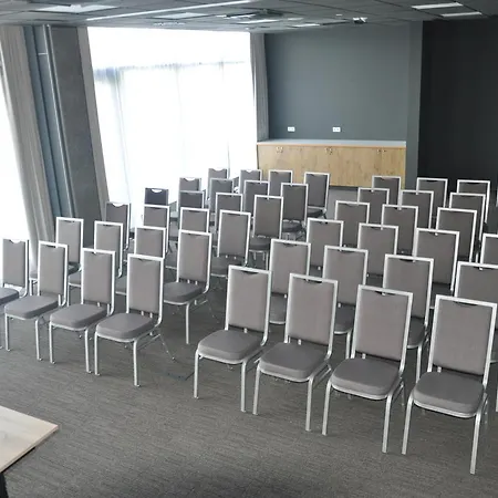 Ibis Poznan Polnoc 苏奇拉斯
