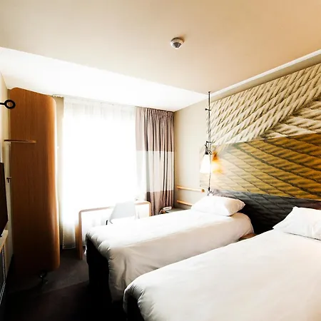 Hotell Ibis Poznan Polnoc Suchy Las