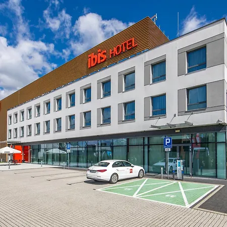 Ibis Poznan Polnoc ホテル