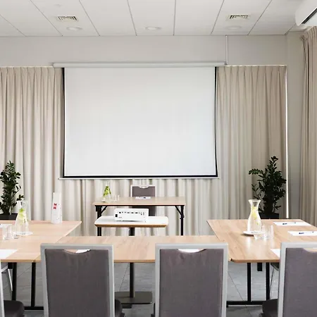 Hotell Ibis Poznan Polnoc Suchy Las