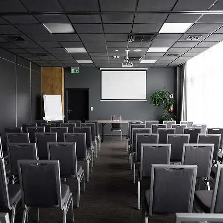 Hotell Ibis Poznan Polnoc Suchy Las