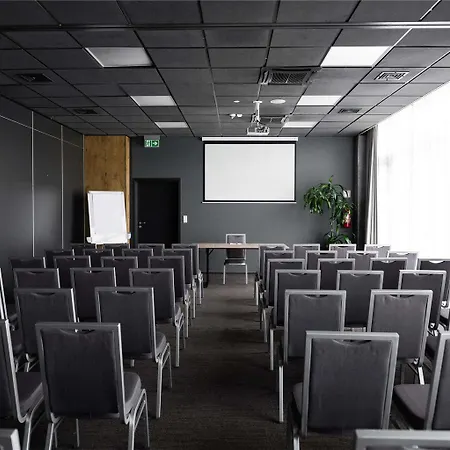 Hotell Ibis Poznan Polnoc 2*