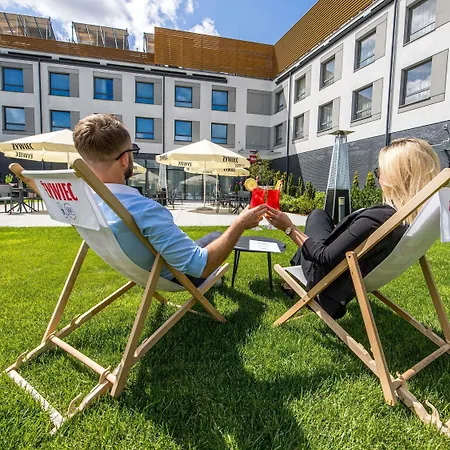 Ibis Poznan Polnoc Готель Сухи-Лас