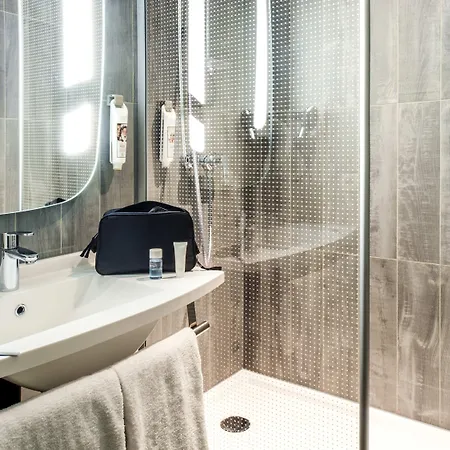 Готель Ibis Poznan Polnoc 2*