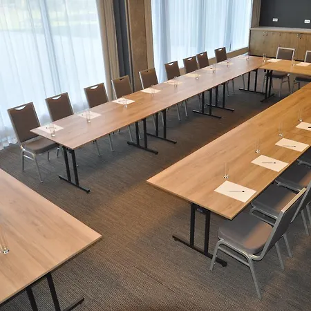Hotel Ibis Polnoc Suchy Las